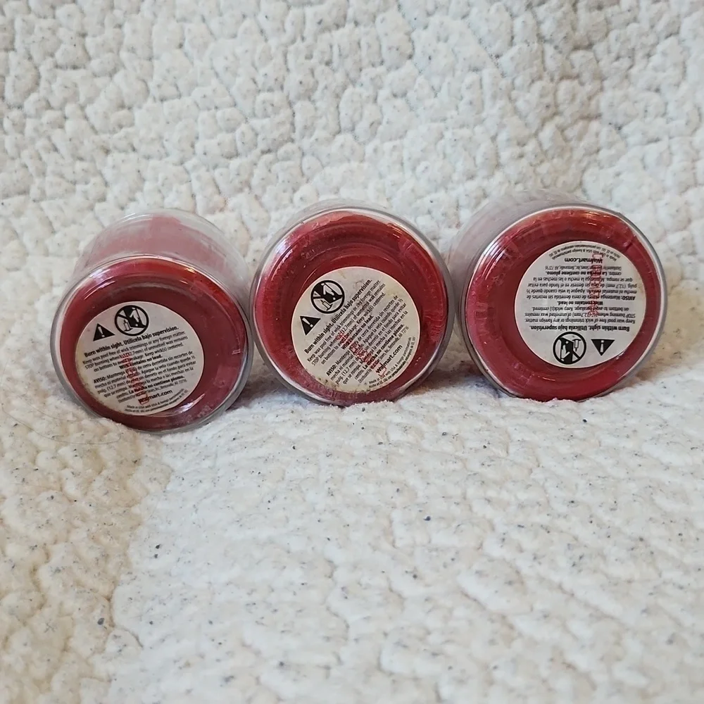 Walmart Better Homes and Garden Christmas Apple and cinnamon mini candles set